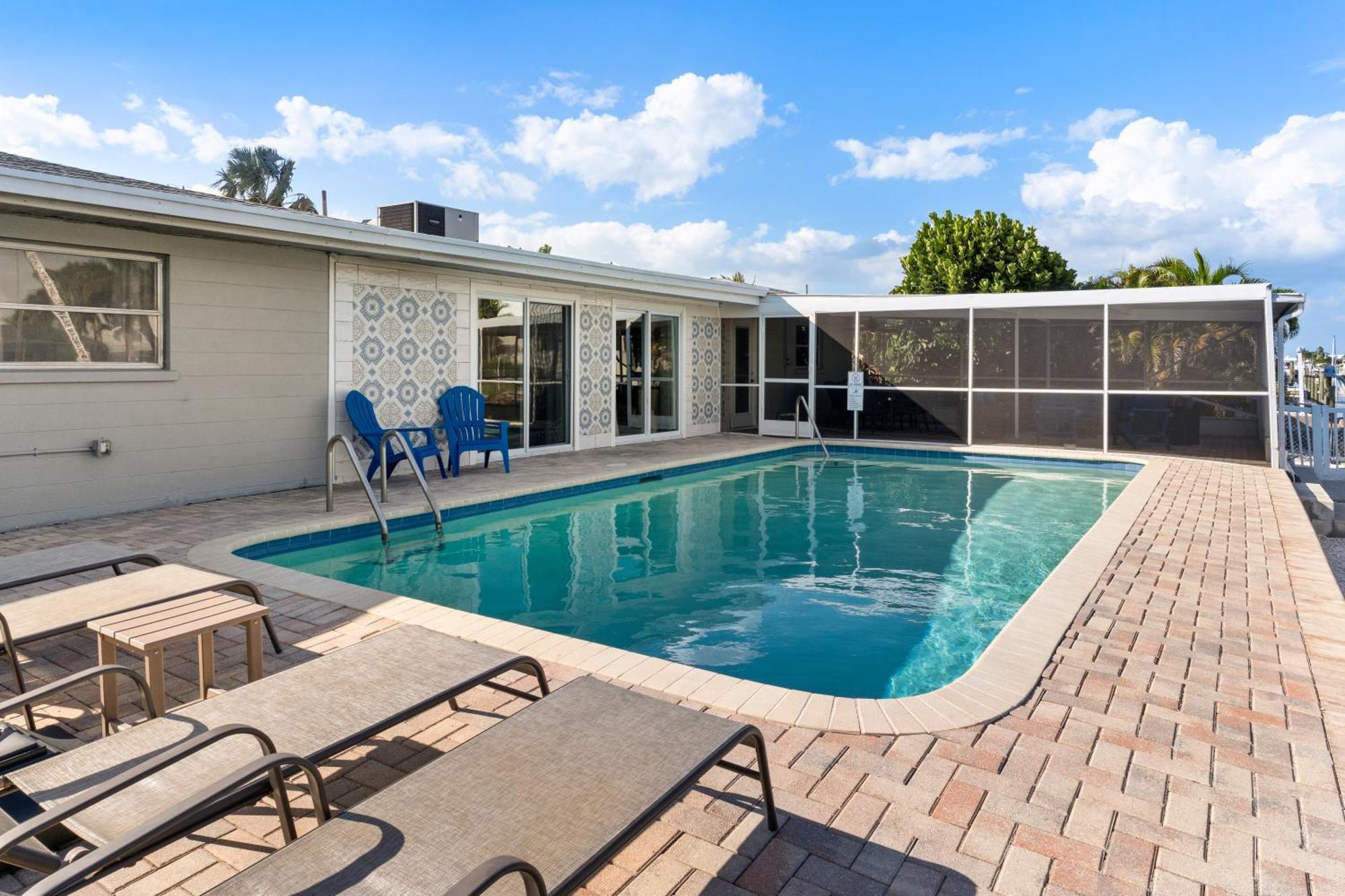 בריידנטון Casa Di Amici - Canal & Pool Home Close To Ami! מראה חיצוני תמונה